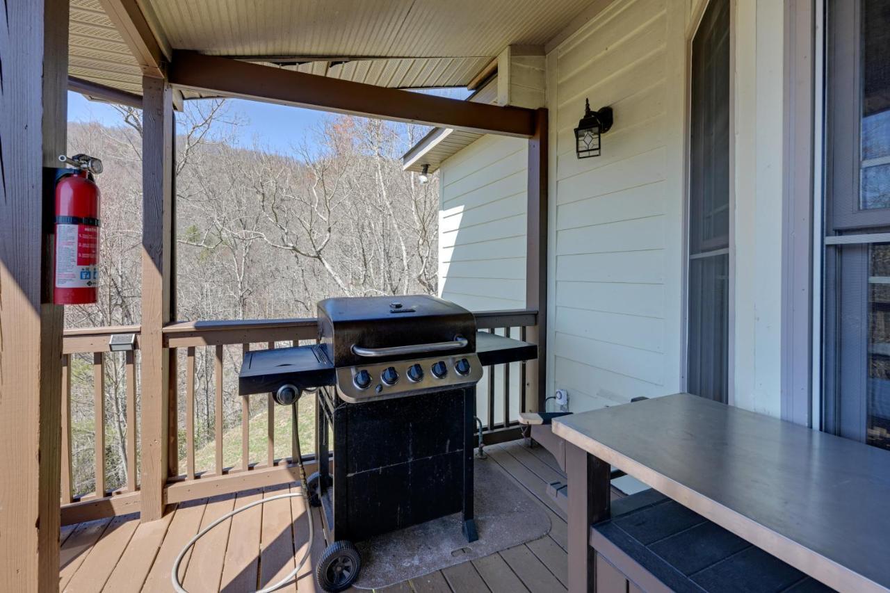 Beautiful Bryson City Home With Hot Tub And Mtn Views! Exterior photo