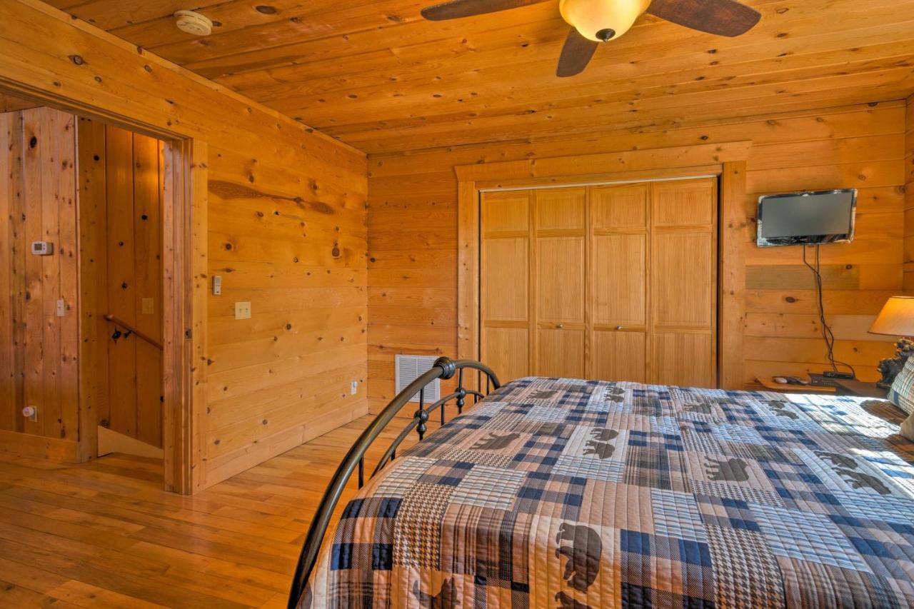 Beautiful Bryson City Home With Hot Tub And Mtn Views! Exterior photo